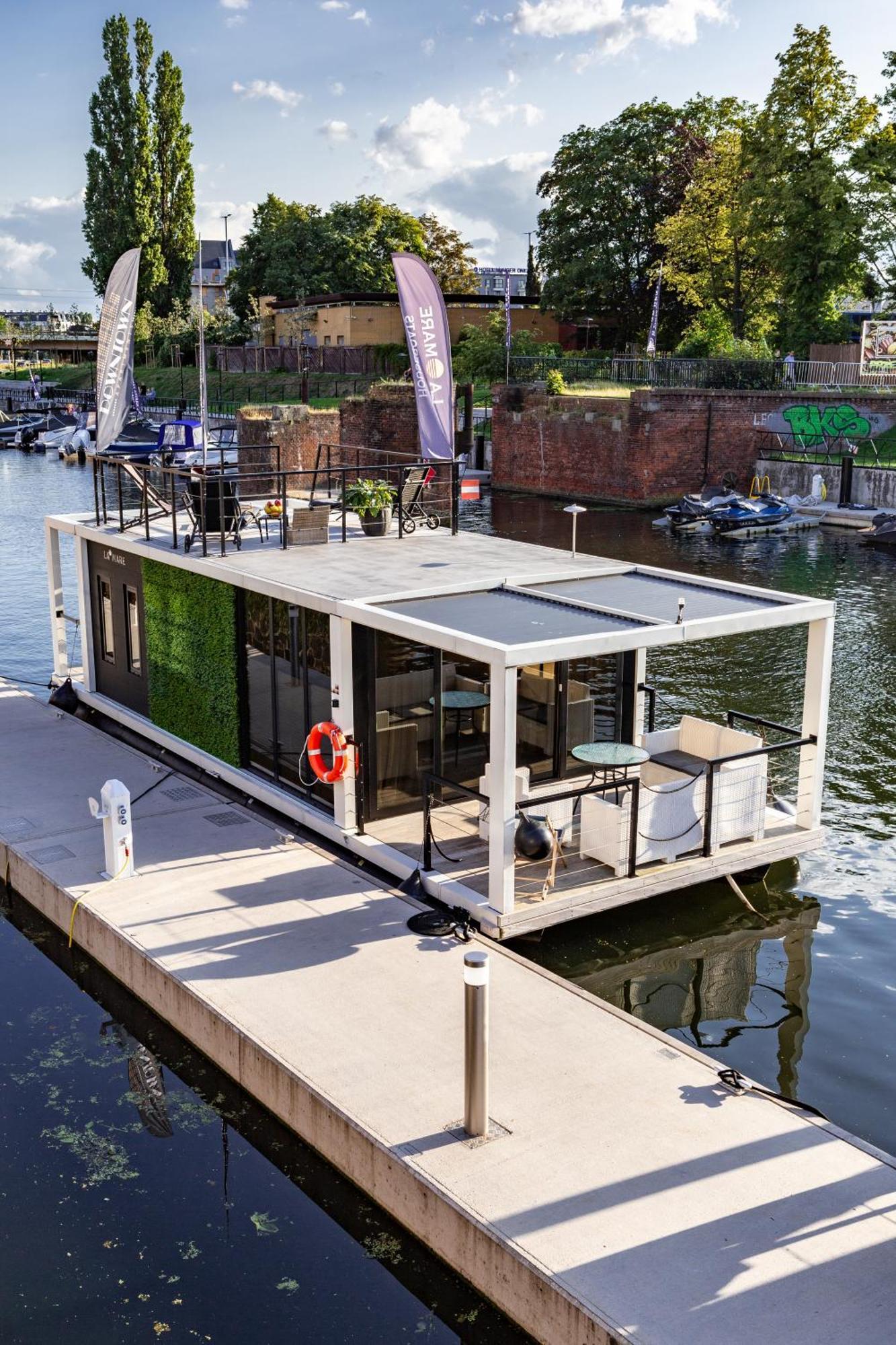 Domy Na Wodzie - La Mare Motlava Houseboats With Sauna By Downtown Apartments Gdansk Exterior photo